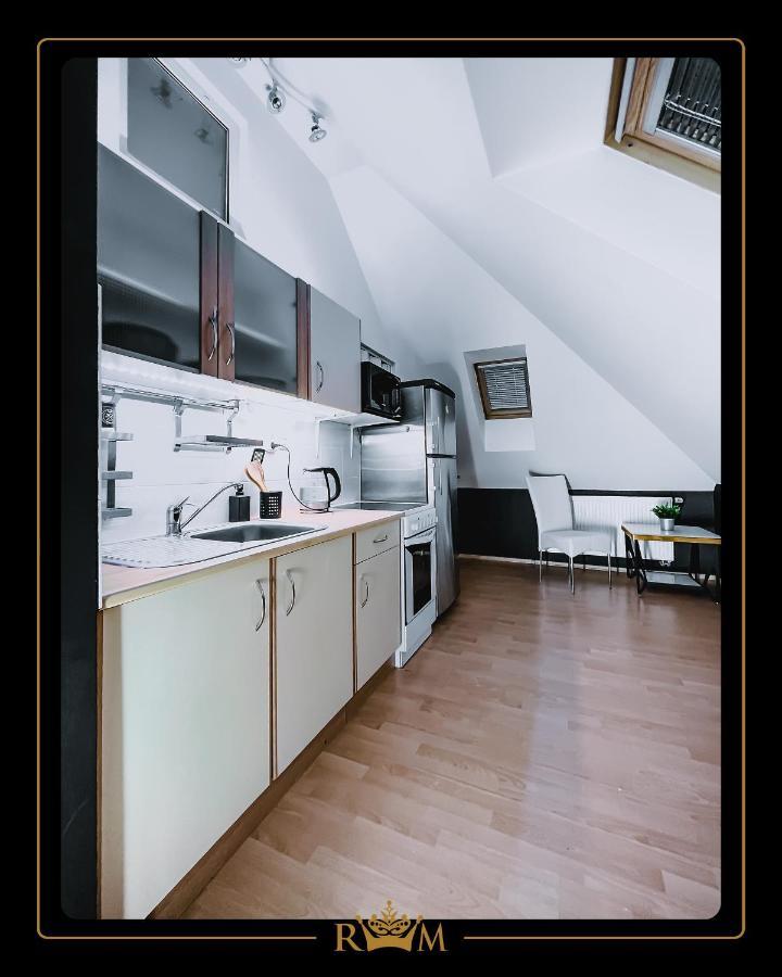 Rm Luxury Apartment In Prague • 6 People • Free Parking • Pets エクステリア 写真