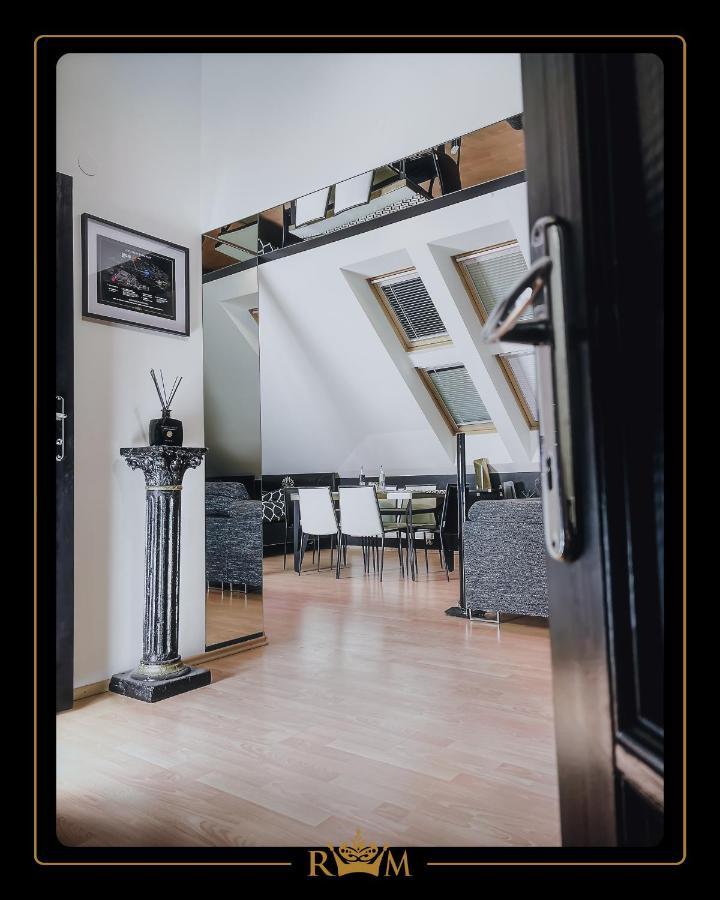 Rm Luxury Apartment In Prague • 6 People • Free Parking • Pets エクステリア 写真