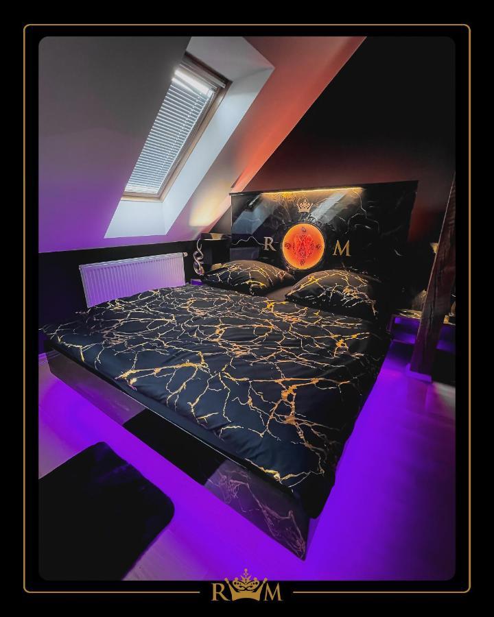 Rm Luxury Apartment In Prague • 6 People • Free Parking • Pets エクステリア 写真